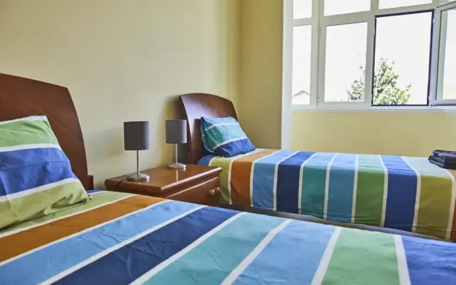 2 Bedroom Apartment Sol de Linda-a-Velha