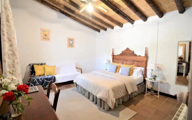 Casa Cantareros