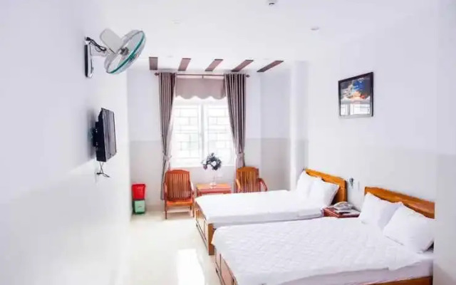 Hoang Thinh Hotel Kon Tum