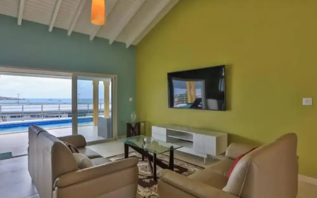 3 Bed Villa, Sleeps 6, Pool, Priv Patio