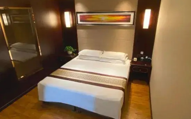 Starway Hotel (Mudanjiang Railway Station)