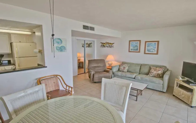 123 - 1 Br Condo
