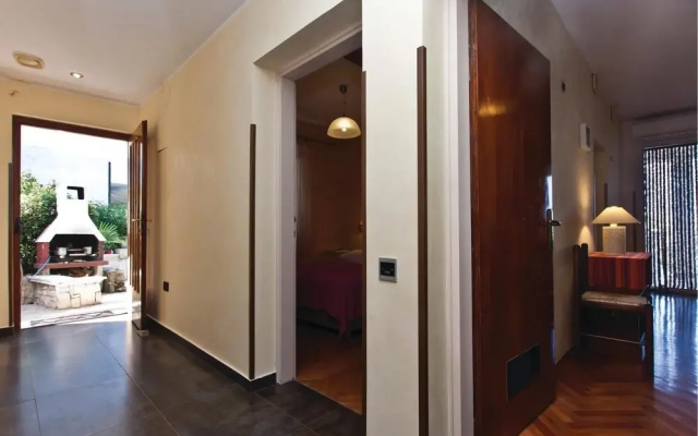 Stunning Home in Pula With Wifi and 2 Bedrooms