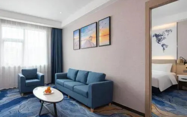 Kyriad Marvelous Hotel Shenzhen Airport Gushu Subwav Statiom