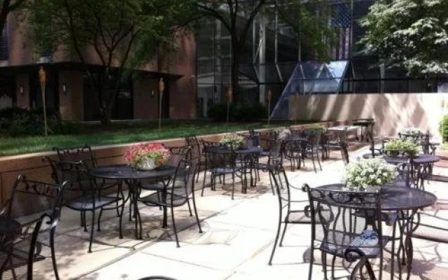 Columbus Plaza
