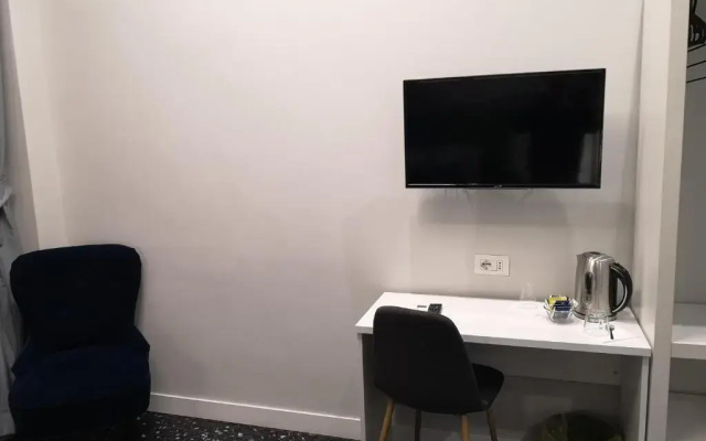 Beverello Rooms