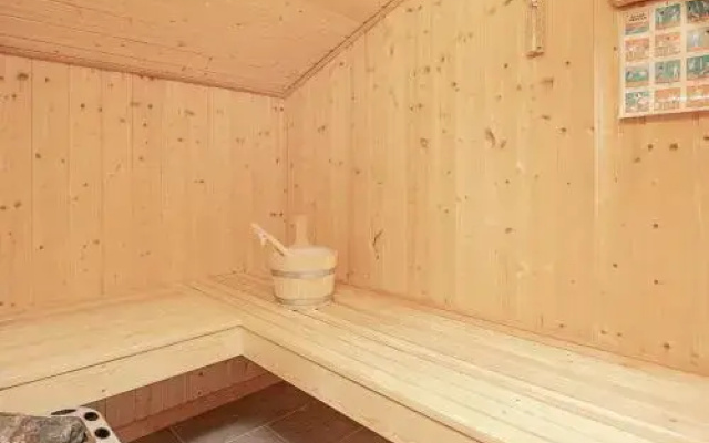 Three-Bedroom Holiday home in Løgstør 6