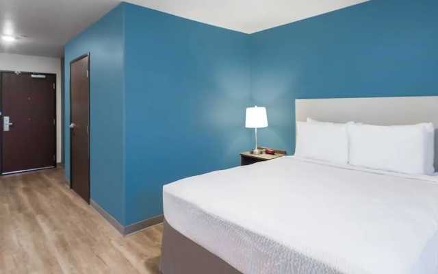 WoodSpring Suites Chicago Addison