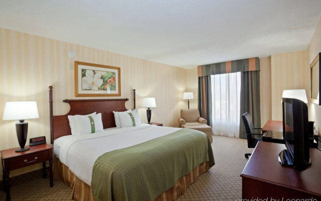 DoubleTree by Hilton Hotel Lawrence
