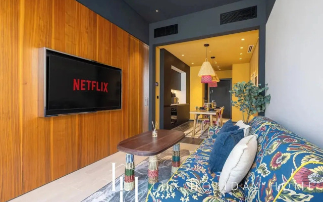 LUX  The Modern Retro Suite