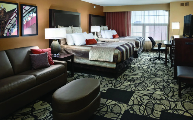 ClubHouse Hotel & Suites - Fargo