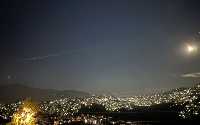 House of lights - Solan