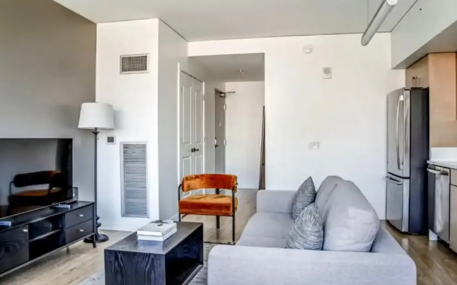 Beautiful Apt AC Downtown Pike TMobile
