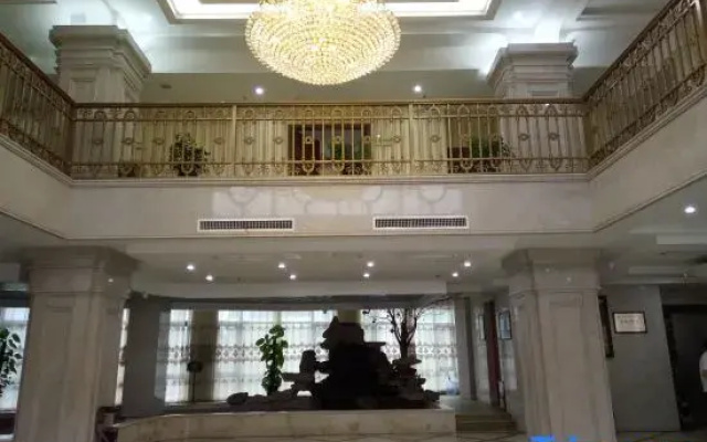Yanshan Xinride Jingdian Hotel