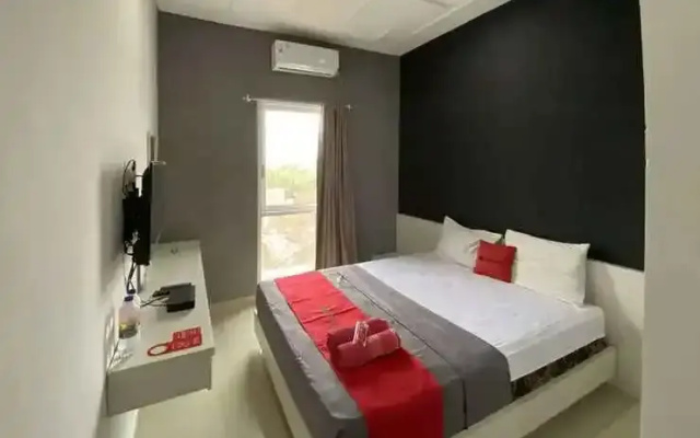 RedDoorz near RSUD Margono Purwokerto 3