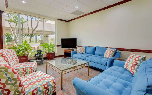 Ramada Montgomery