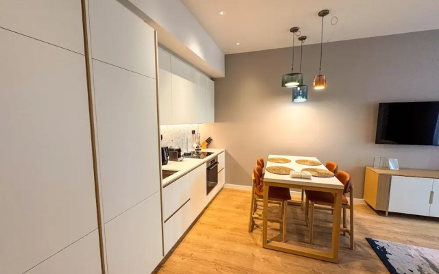 Qumi Porto Suites