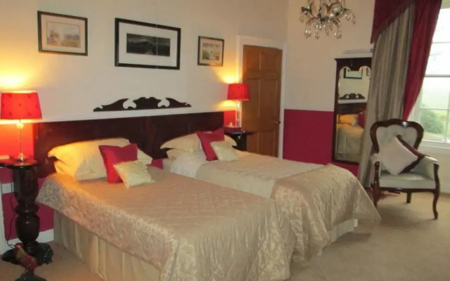 Priskilly Forest Country House