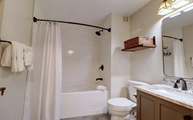 Pp212 Passage Point 2 Bedroom Condo