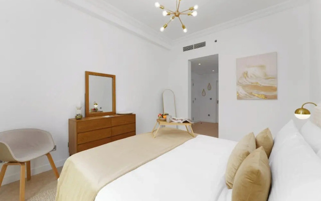 Maison Privee - Elegant Coastal Apt on Palm Jumeirah