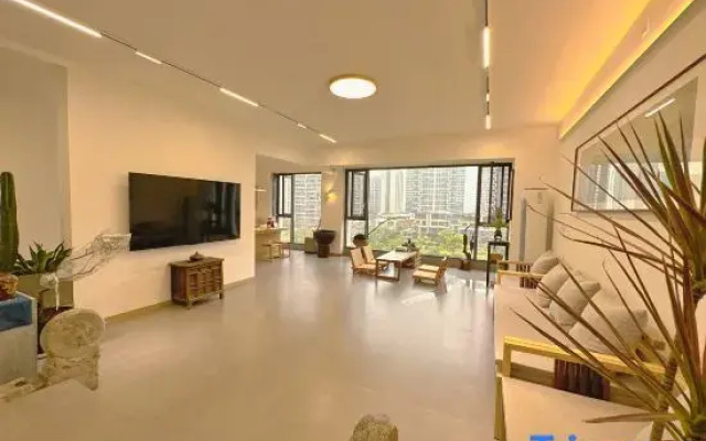 Tuyue Lakeview Homestay