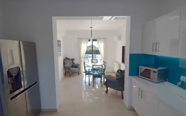 Villa Inia on Aphrodite Hills