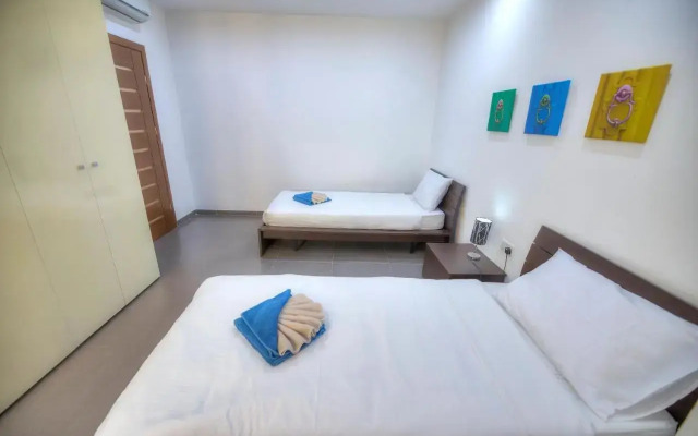 Bright & Large 2bedrooms in Sliema center MPOR1-1