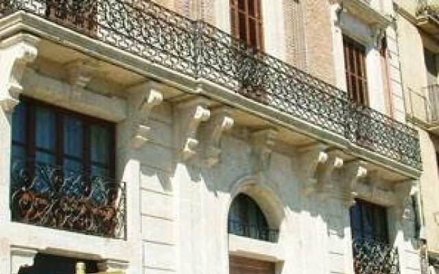 Отель Mercer Casa Torner i Güell вид на фасад