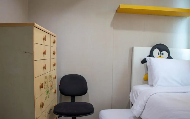 Elegant And Comfy 2Br Apartment At Springhill Terrace Residence