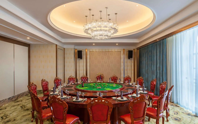 Ramada By Wyndham Taixing