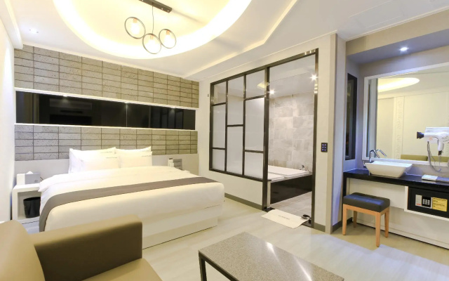 G&G Hotel