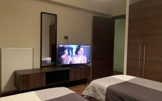 Captain's Luxury Suite
