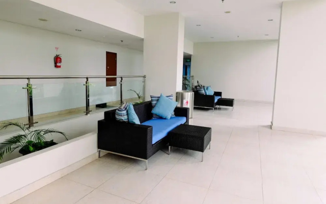 Best Price Studio Apartment at Capitol Park Residence