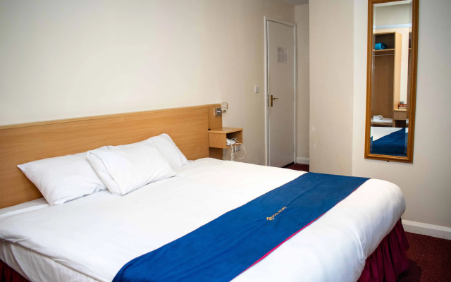 Royal Square Hotel - BHX & NEC