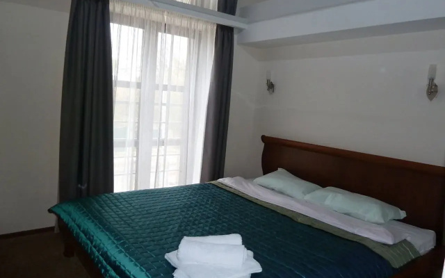 Dream Hotel