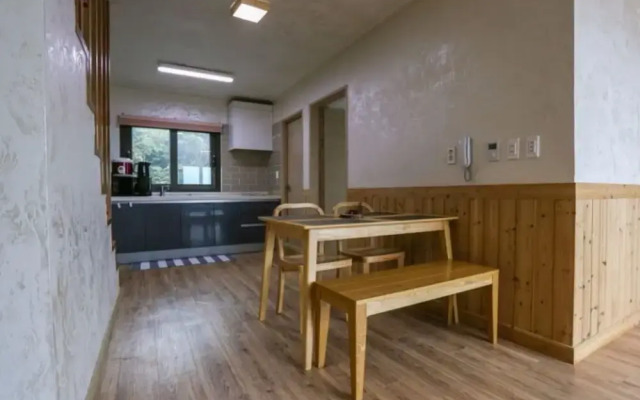 Seogwipo Day Stay House Pension