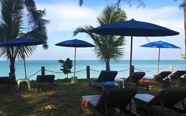Lah Own Khaolak Resort