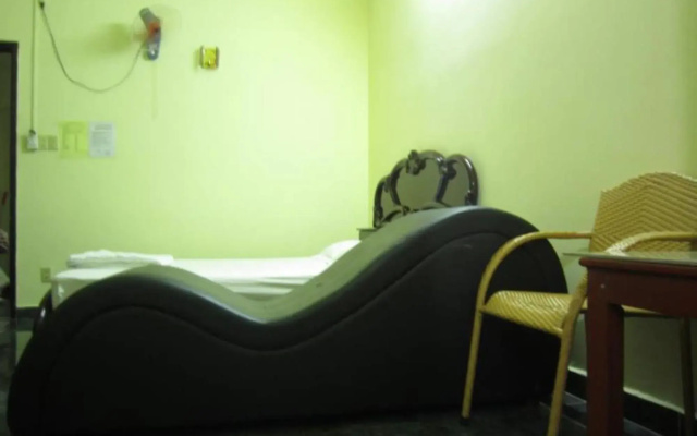 Hoa Thinh Hotel