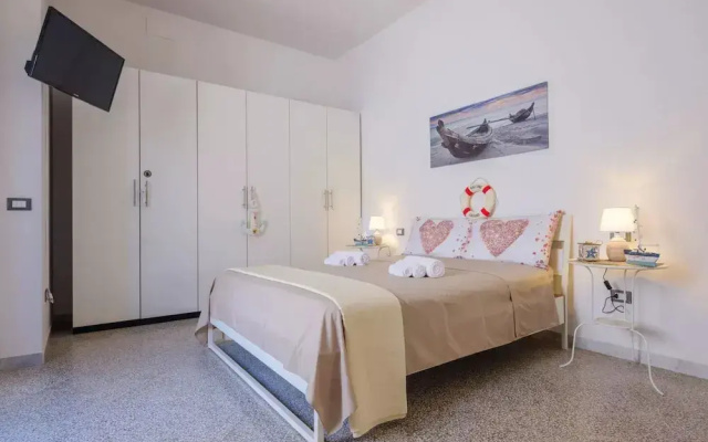 Emerald Residence Sleeps 12 With Sea View