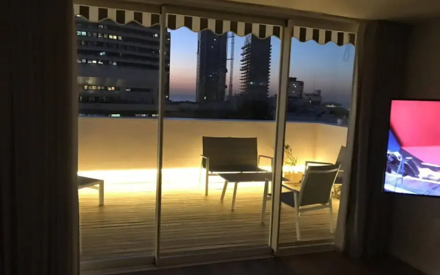 New Duplex 2 Bedrooms2 Living Rooms And Terrace