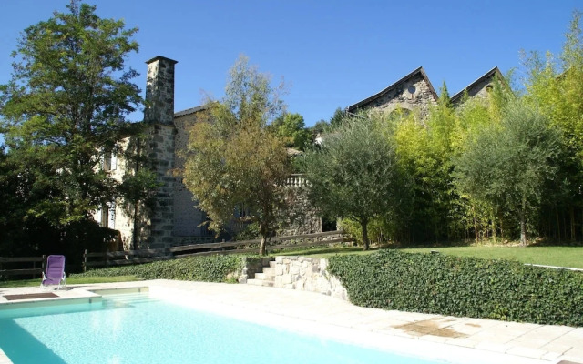 Holiday Home in Ardeche Near Chateau de Ventadour
