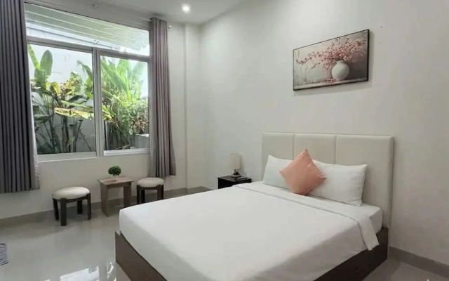 Cam On Beach 4-Bedroom Pool Villa