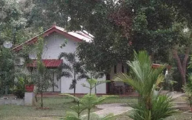 katharagama Safari Hotel