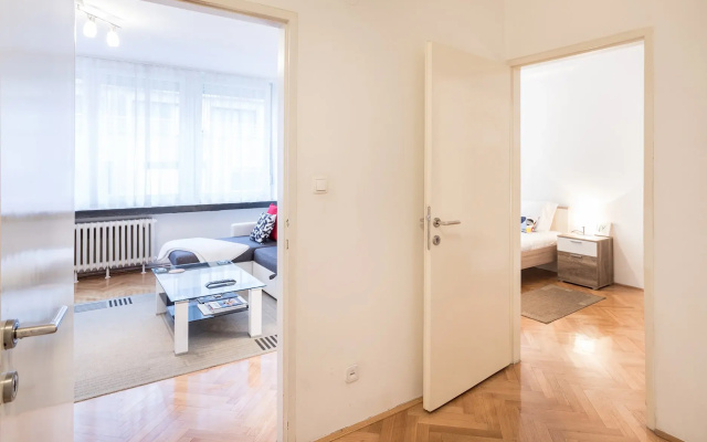 Modern Apartment few Steps From Main Square!