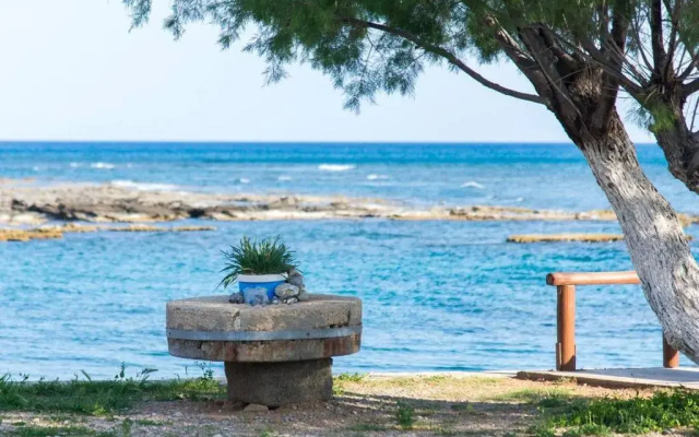 Levantes - Walk To Beach - AC WIFI
