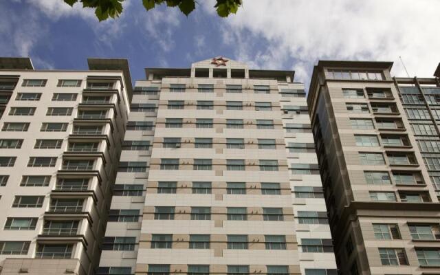 Provista Hotel вид на фасад
