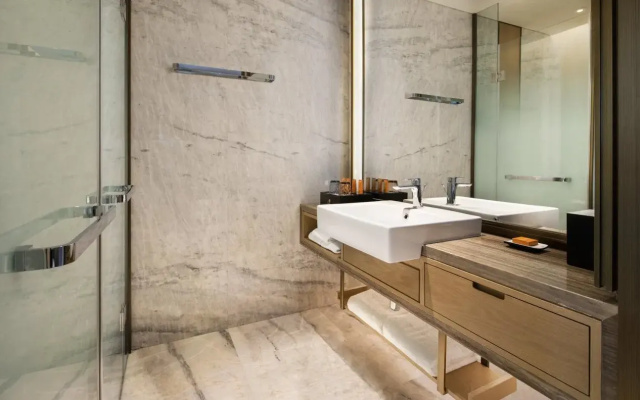 Crowne Plaza Xiangxi