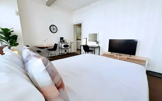 Studio in Gold Coast - SP 1204