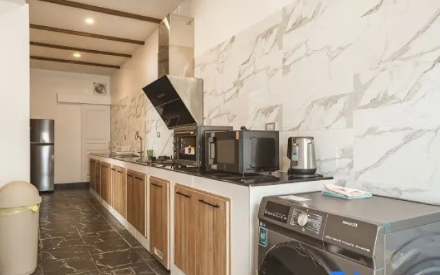*3BR Quiet Area • Spacious & Brand New V154