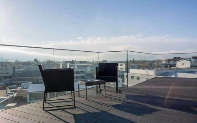 SUYTES Business Studios